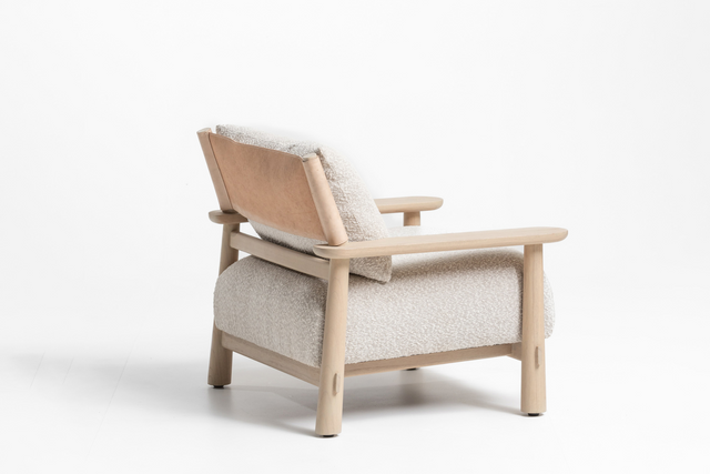 AKANE Lounge Chair