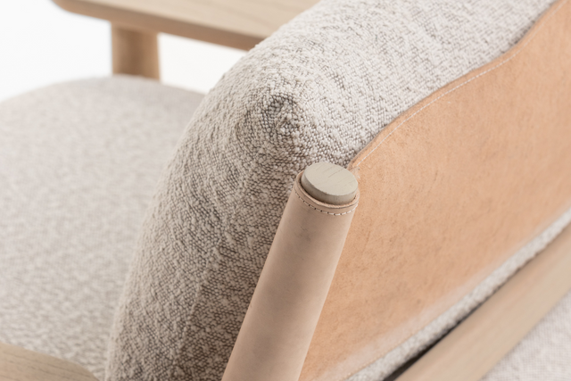 AKANE Lounge Chair