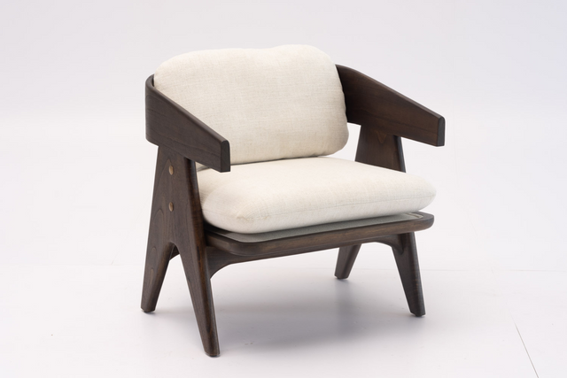 INARI Lounge Chair
