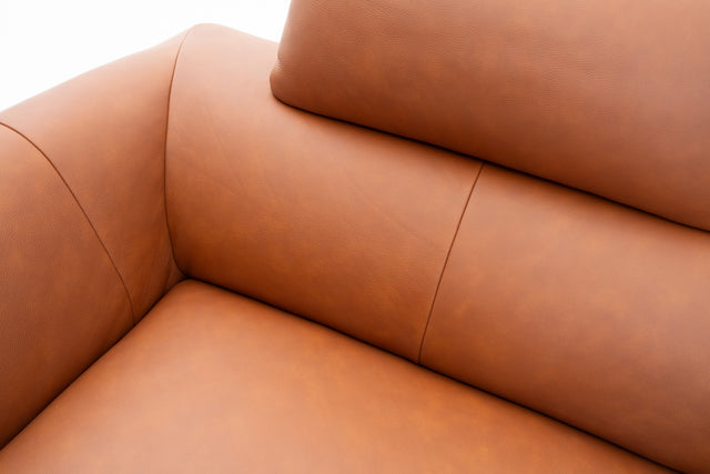 2.5 Seater brown leather sofa with headrests & scatter cushions