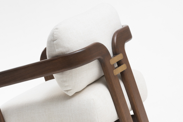 SEIDO Lounge Chair