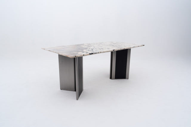 URBANO Dining Table