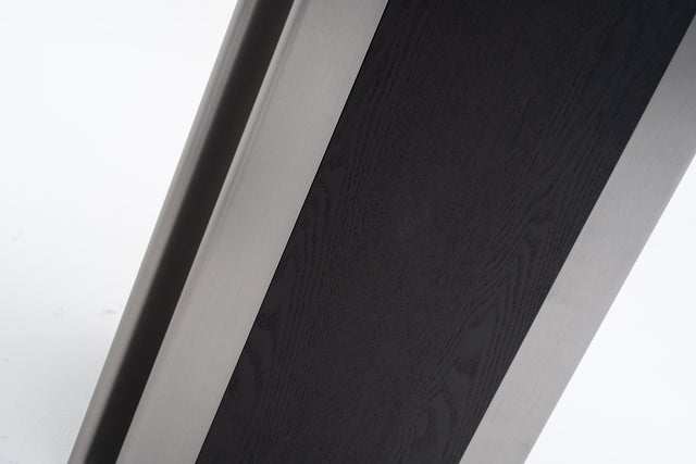 URBANO Dining Table
