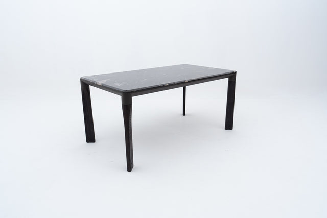 VOLCAN Dining Table