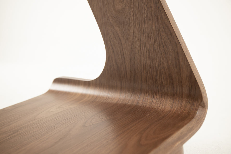 LEANYER End Table