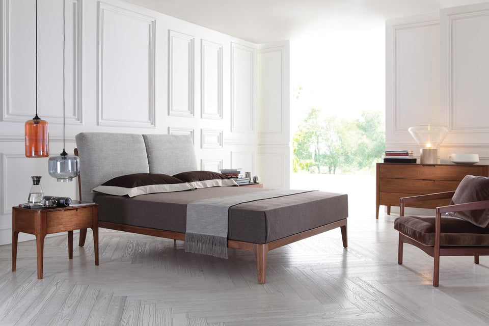 collections/AMBLESIDE_Bed_Previously_ALOMAR_WR.jpg